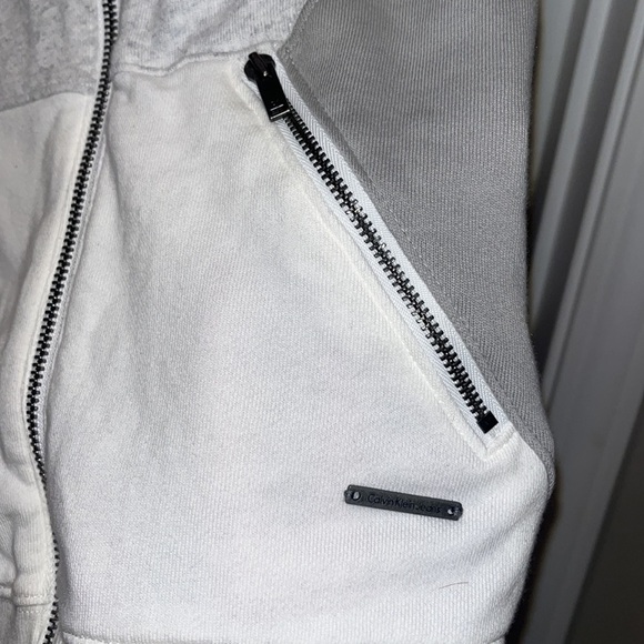 Calvin Klein NWT Sweatshirt WHITE WASH heather Denim Active Activewear Large L - Picture 4 of 10